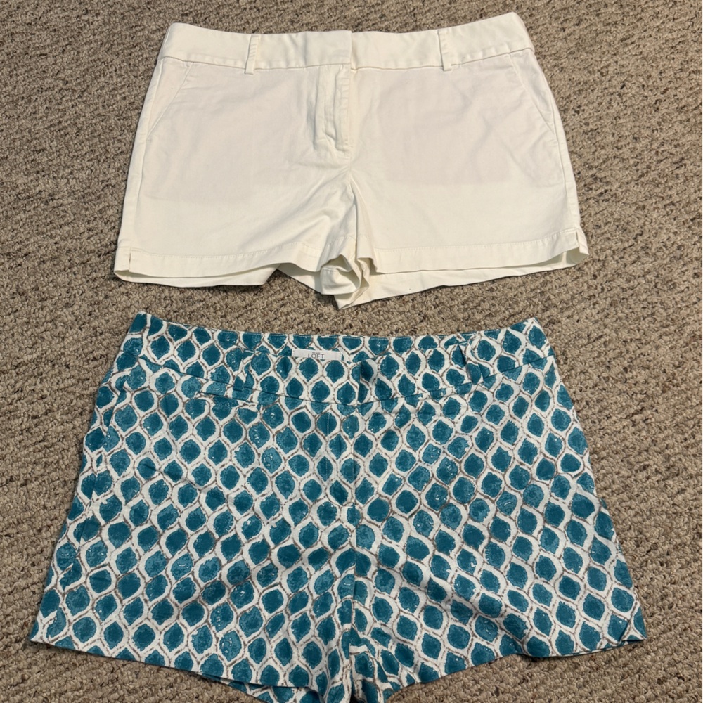 LOFT Cream and Blue Geometric Women's Shorts Set
